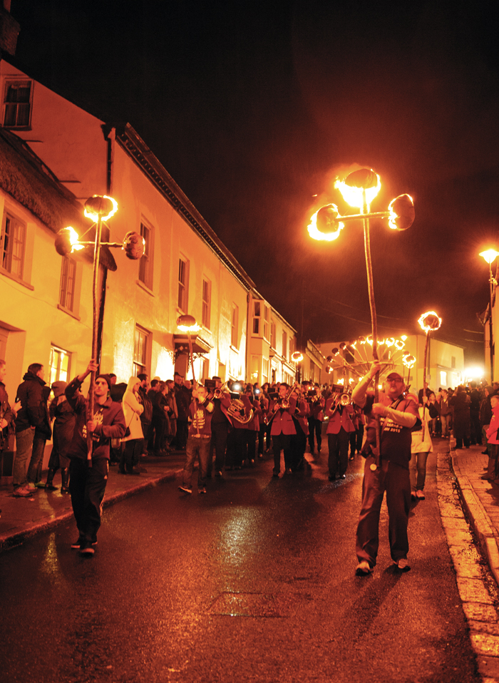 HATHERLEIGH CARNIVL BLAZING TAR BARRELS ROBERT HESKETH EDIT 1